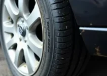 detalhe no pneu