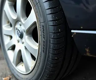 detalhe no pneu